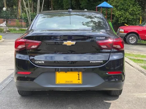 Chevrolet Onix 1.0T Premier Sedan At