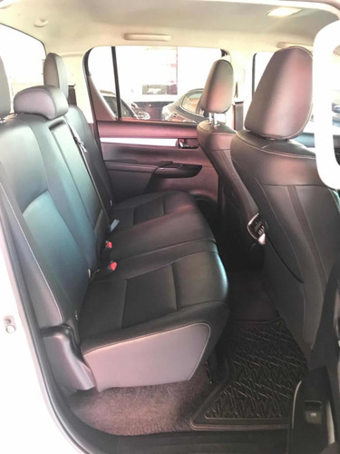 Toyota Hilux 2.7 Srv Cab. Dupla 4x2 Flex Aut. 4p 2017