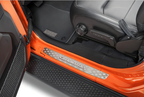 Kit Protectores Umbral Entrada Gladiator 2020-2021 Mopar
