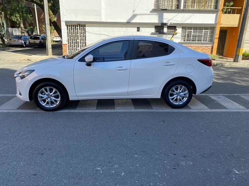 Mazda 2 2019 1.5 Touring Sedan