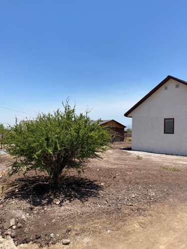 Casa Recién Construida En Condominio