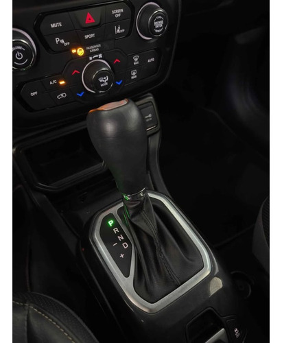 Jeep Renegade 1.3 T270 TURBO FLEX LONGITUDE AT6