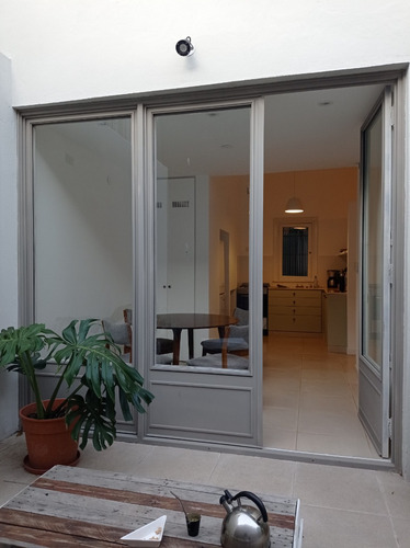 Pequeña Casa Con Patio Y Amueblada En Alquiler Temporario