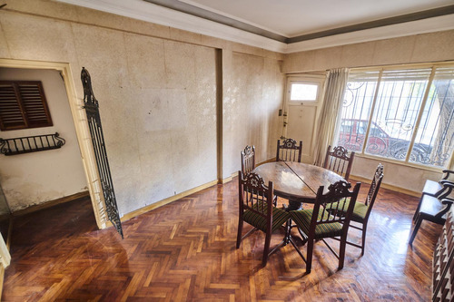 Venta Ph En Villa Urquiza 4 Ambientes Patio Con Parrilla Y Cochera