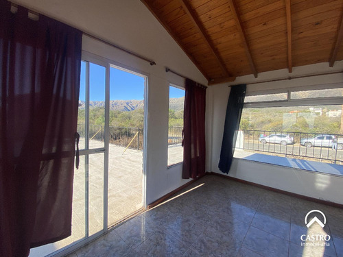 Hotel Sobre Los Mandarinos, Carpintería.