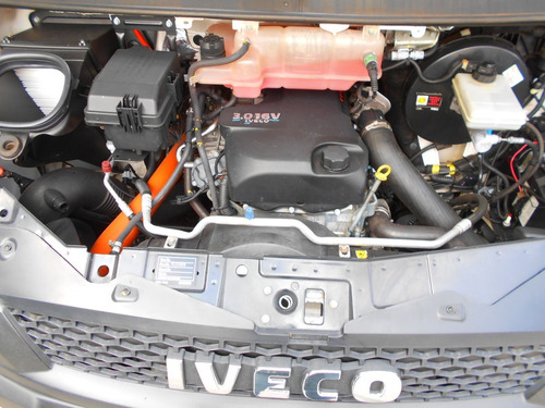 Imagem 10 de 10 de Iveco/daily 35s14 Com Ar 18/19