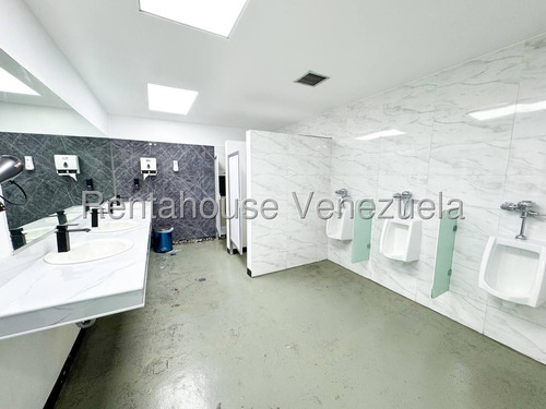 Fondo De Comercio En Venta En Macaracuay Cda 25-17492 Yf