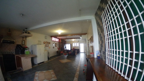 Imagen 21 de 30 de Casa En Venta En Barici Este De Barquisimeto Lara 0-4-2-4-5-9-3-7-5-4-2 Rent-a-house Código Mls: 22-6240, 3 Habitaciones, 3 Baños, 375 Mts2