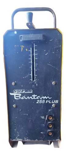 Maquina Solda Esab Super Bantam 256 - 110/220v C/ Plugue Amarelo (Usado)