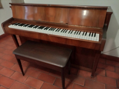 Imagen 2 de 10 de Piano Sauder