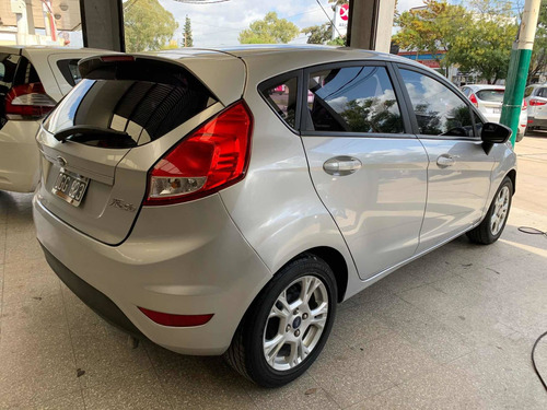 Ford Fiesta Kinetic Design 1.6 Se 120cv 2014