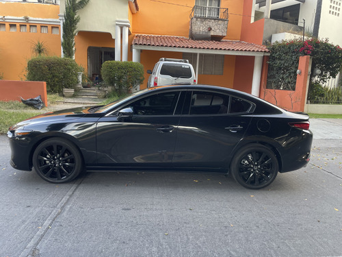 Mazda 3, 2023, Carbón Edition, Turbo 4x4 El Tope De Gama