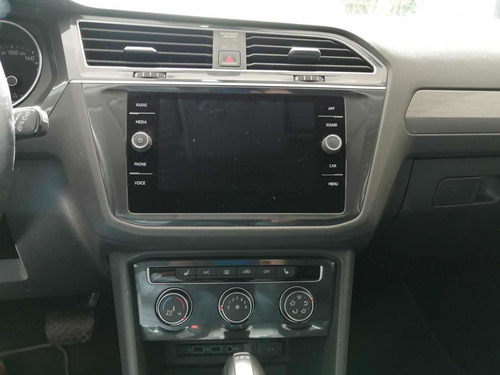 Imagen 11 de 15 de Volkswagen Tiguan 2020 1.4 Comfortline At