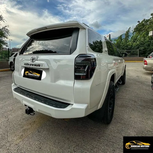 Toyota 4runner Sr5 Año 2022