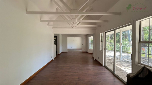 Casa En Parcela En Arriendo De 4d/3b En Calera De Tango