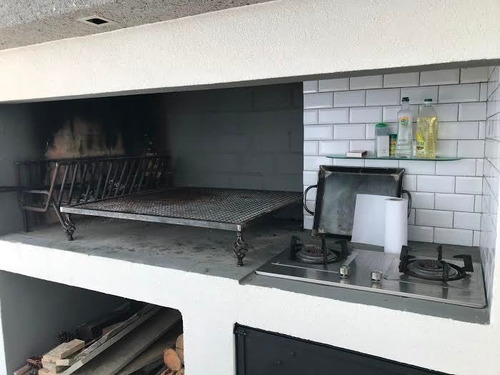 Vendo Hermosa Propiedad Dentro De Barrio Privado De Pinares!