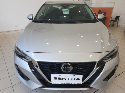 Imagen 2 de 5 de Nissan Sentra 2.0 Advance