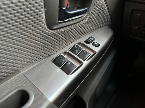 Toyota Hilux 3.0 Cd Srv 171cv 4x2 - B3