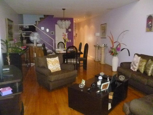 Imagen 8 de 14 de Triplex En Venta En Avellaneda Oeste