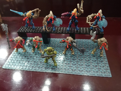Mega Construx Bloks Floods Y Master Chief (Usado)