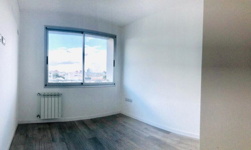 Departamento En Venta En Liniers