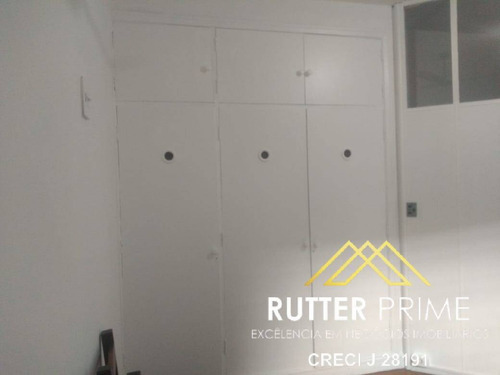 Imagem 3 de 6 de Sala Comercial Para Locação No Campo Belo Por R$1.900,00 O Pacote. - 1075