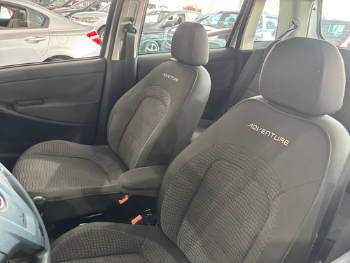 Fiat Idea 1.8 16v Adventure Flex 5p