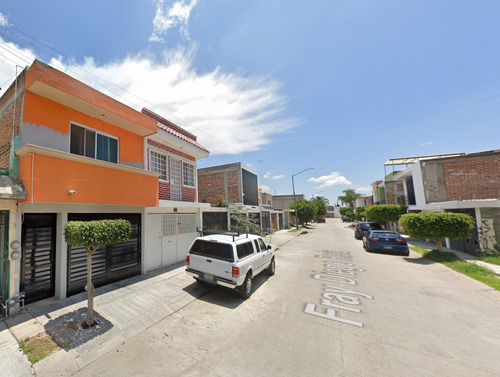 Casa En Fray Diego Ruiz. M.a.