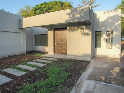 Casa En Venta | Lote Interno | 3 Dorm | Barrio San Matias | Escobar