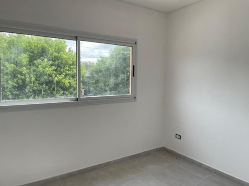 Dúplex En Venta - 2 Dormitorios 2 Baños - Cochera - 238mts2 - Pilar