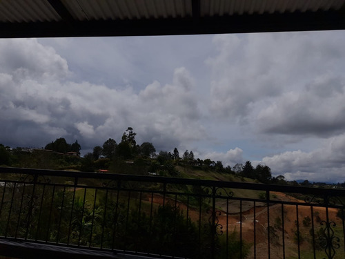 Imagen 14 de 16 de Vencambio Hermosa Casa Finca En San Vicente