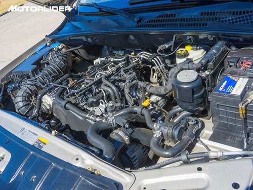 Imagen 14 de 25 de Volkswagen Amarok Highline At 4x4 Tdi| Permuta / Financia