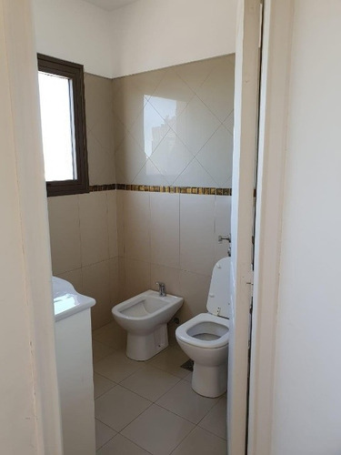 Imagen 10 de 14 de Departamento En Venta Cond En Lanus Oeste