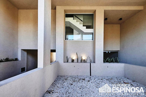 Imagen 30 de 30 de Departamento De Dos Ambientes En Venta, Morón. Detalles De Categoría !