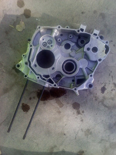 Imagen 4 de 4 de Comtra Carter Derecho De Moto Suzuki Hj 150-9/dt Bera 200