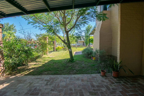 Imagen 7 de 30 de Casa/quinta En Arroyo Leyes Se Vende! S/gran Lote!