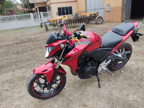 Imagem 1 de 6 de Honda Cb500f