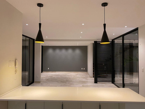 Luxury Home En La Condesa Juriquilla, 4ta Recamara En Pb, C.290 M2, Lujo