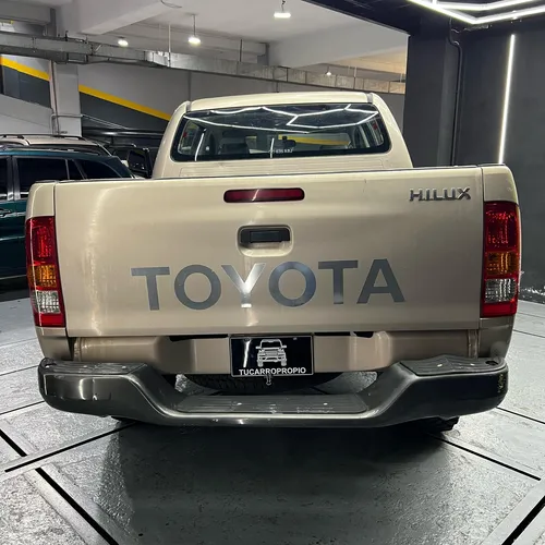 Toyota Hilux 2.7 2006