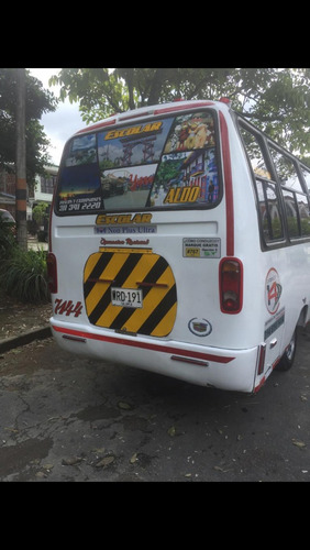 Buseta Escolar