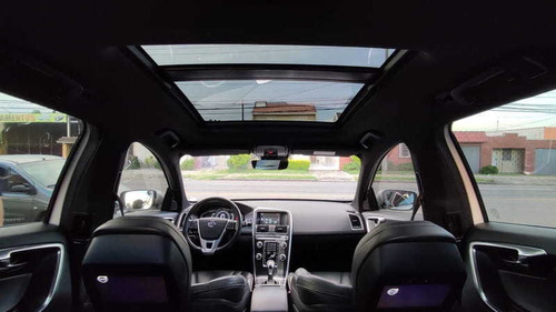 Imagem 10 de 15 de Volvo Xc 60 2.0 T5 R Design Turbo Top Gasolina 4p Aut 2015