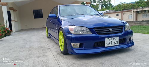 Imagen 2 de 15 de Toyota Altezza Sedan