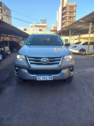 Imagen 3 de 10 de Toyota Sw4 2018 2.8 Srx 177cv 4x4 7as