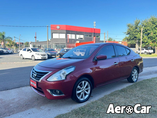 Nissan Versa -