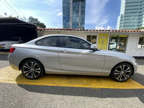 BMW Serie 2 2.0 220i f22