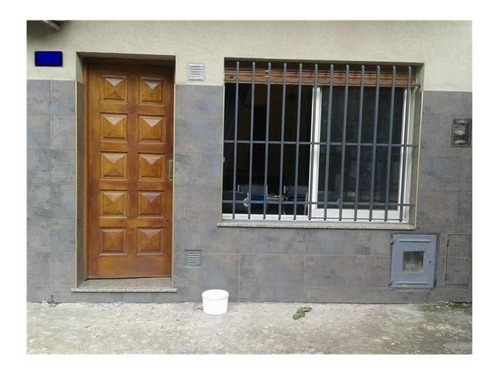 Imagen 12 de 14 de 2 Dptos. Excelentes - De 3 Y 2 Amb. 1 Cochera Y Patio