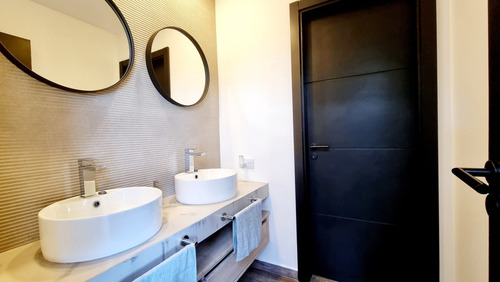 Imagen 20 de 29 de Casa Cuatro Ambientes Con Piscina Climatizada