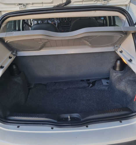 Imagem 9 de 15 de Fiat, Palio Atractive 1.0 Flex Completo