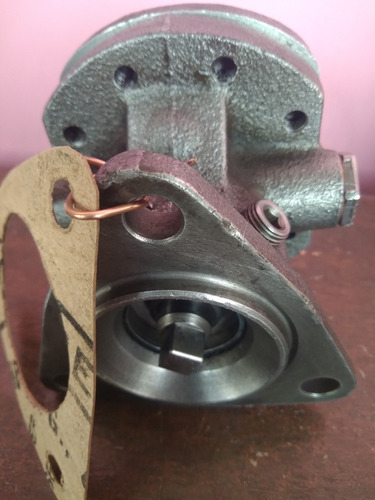 Imagen 3 de 4 de Bomba De Transferencia O Combustible Detroit 53 / 71 /92 Lh