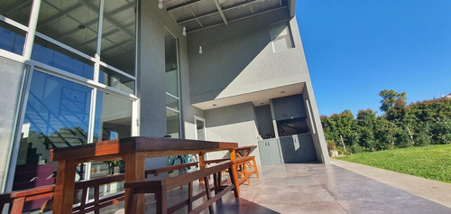 Casa En Venta - La Comarca